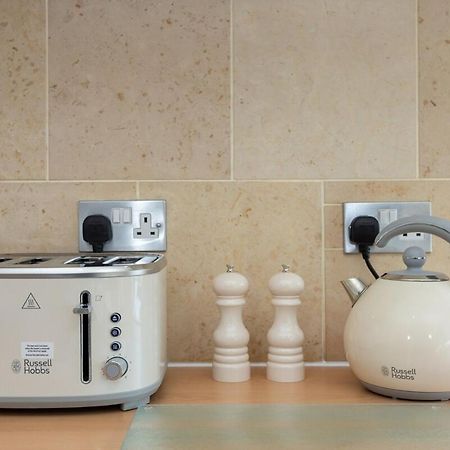 Quaint 2 Bedroom Flat - 9 Minutes Walk To Vauxhall Tube Λονδίνο Εξωτερικό φωτογραφία